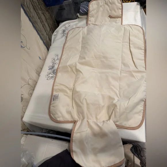 White and Brown Bear Diaper Cover - Picture 5 of 9